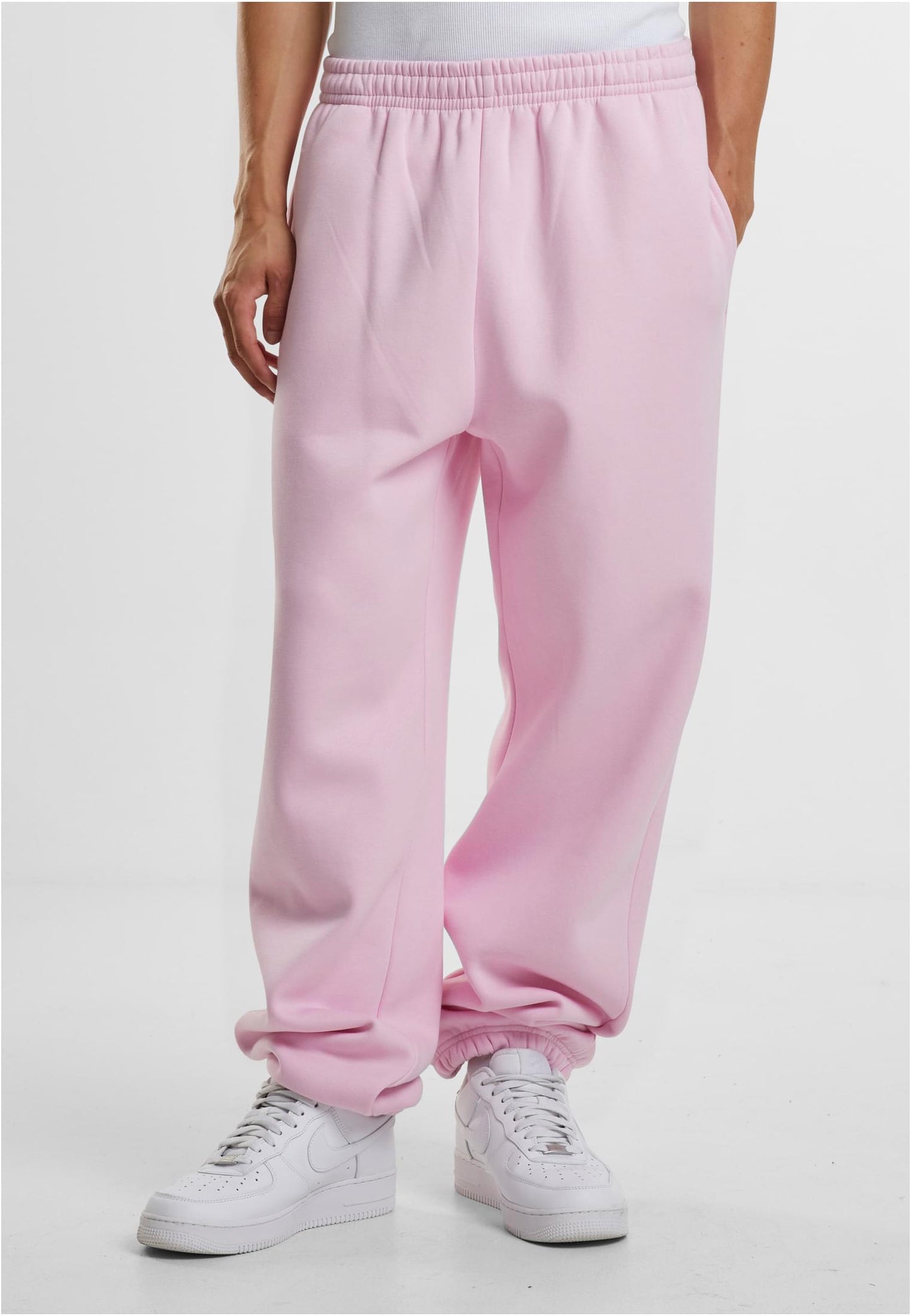 ESSENTIAL SWEATPANT