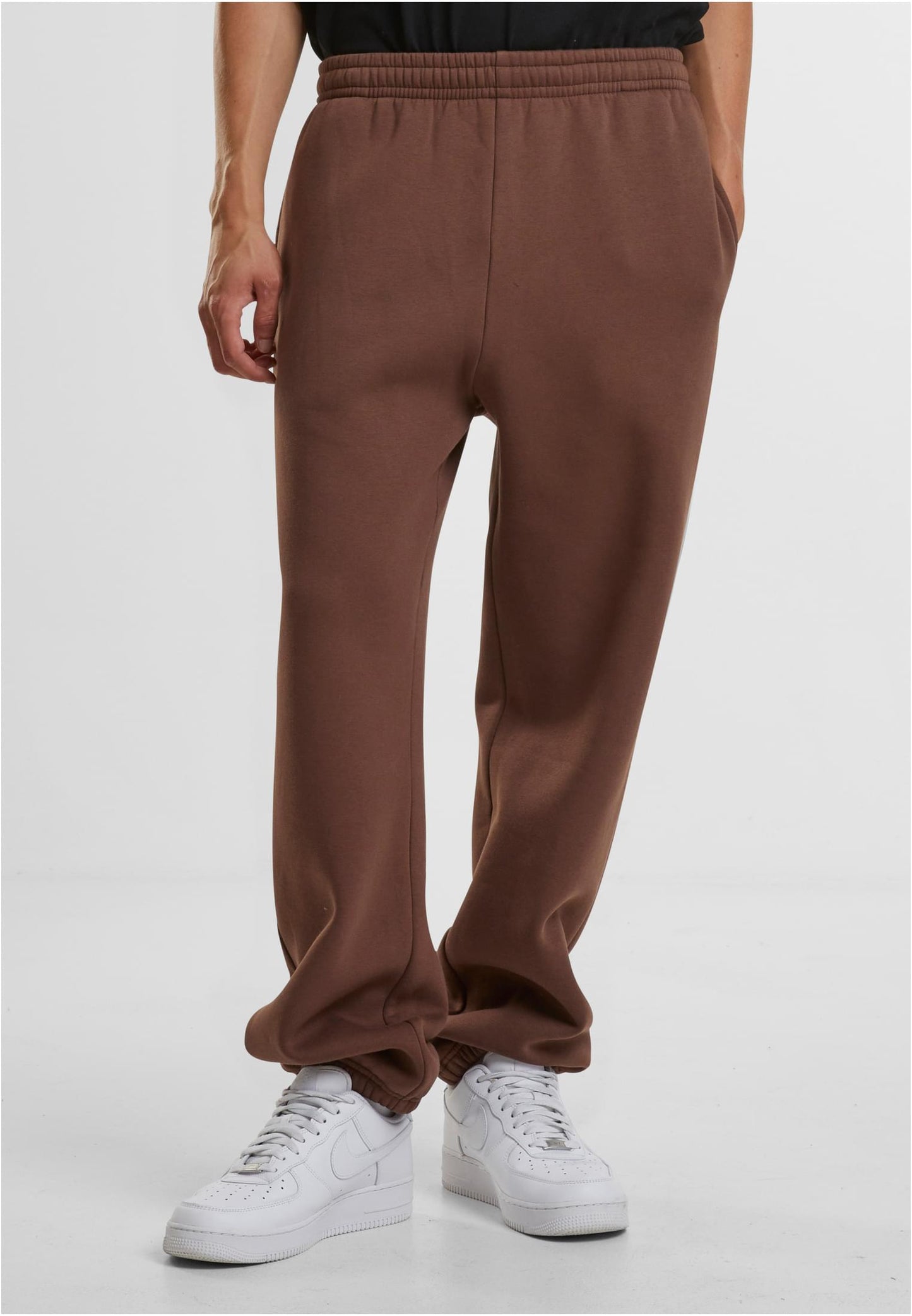 ESSENTIAL SWEATPANT