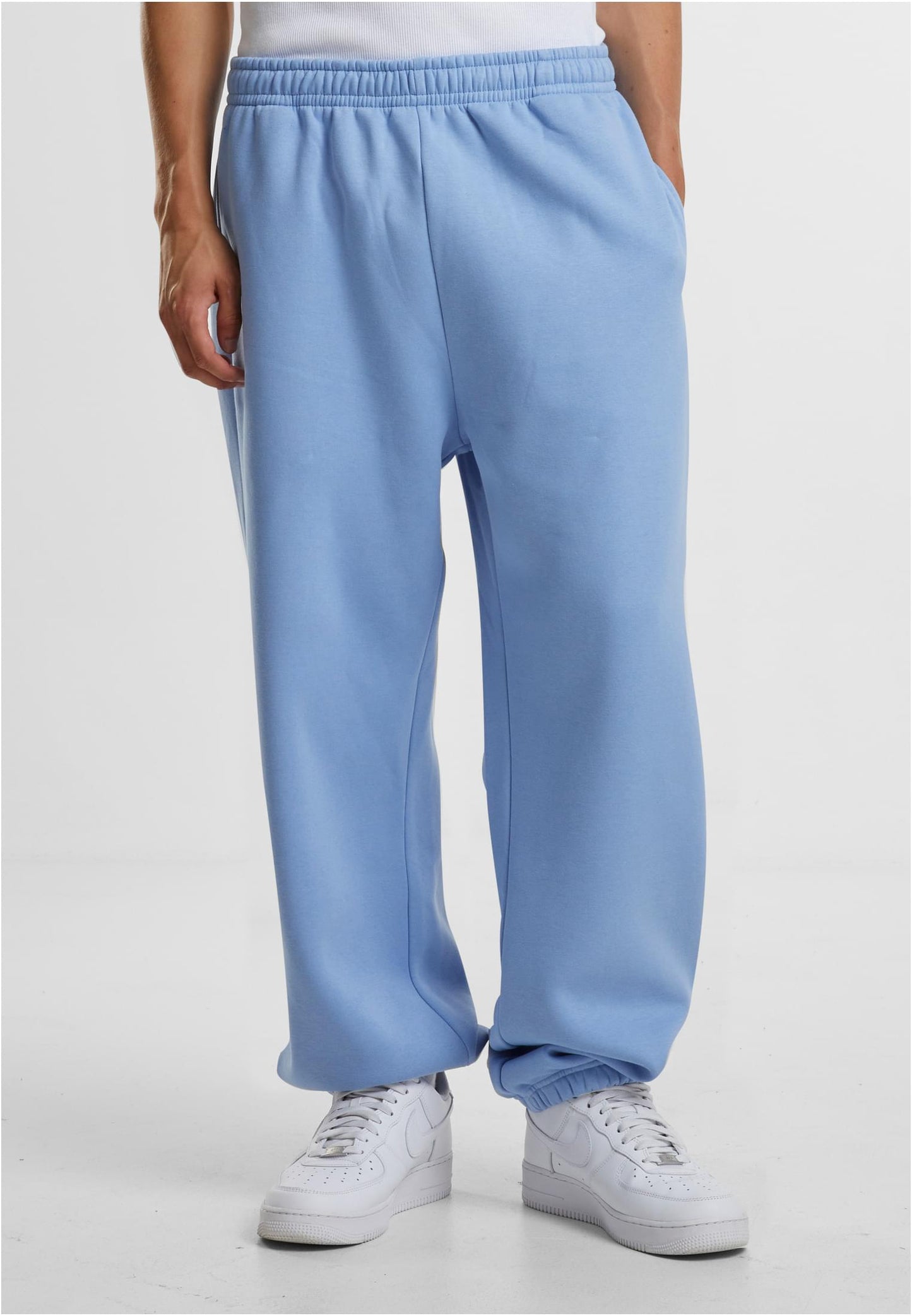 ESSENTIAL SWEATPANT