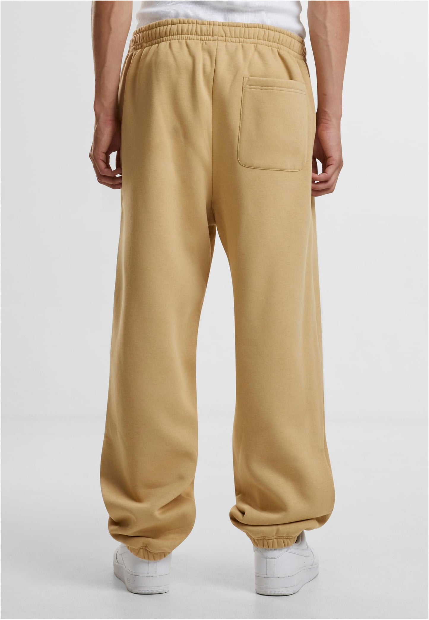 ESSENTIAL SWEATPANT