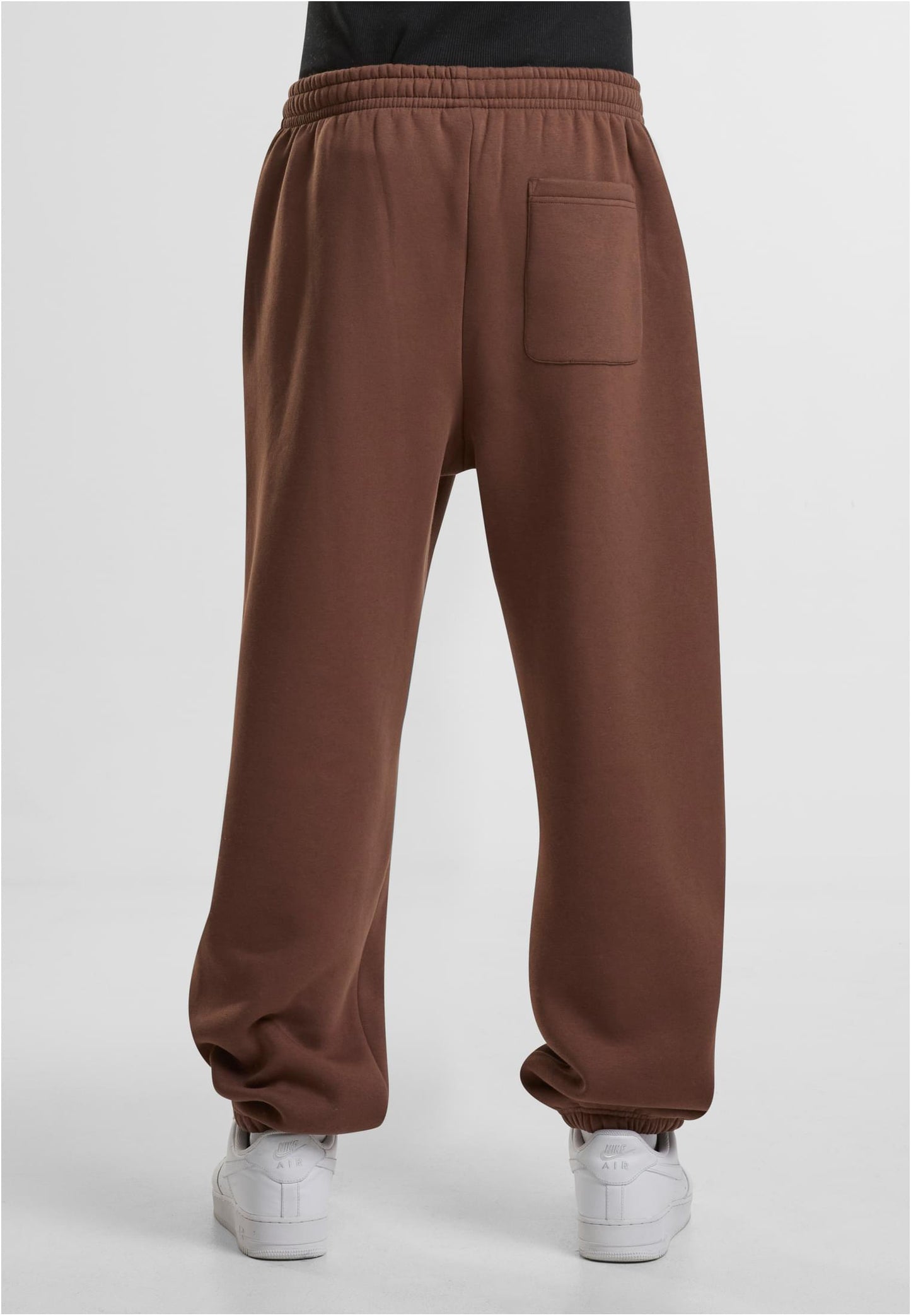 ESSENTIAL SWEATPANT