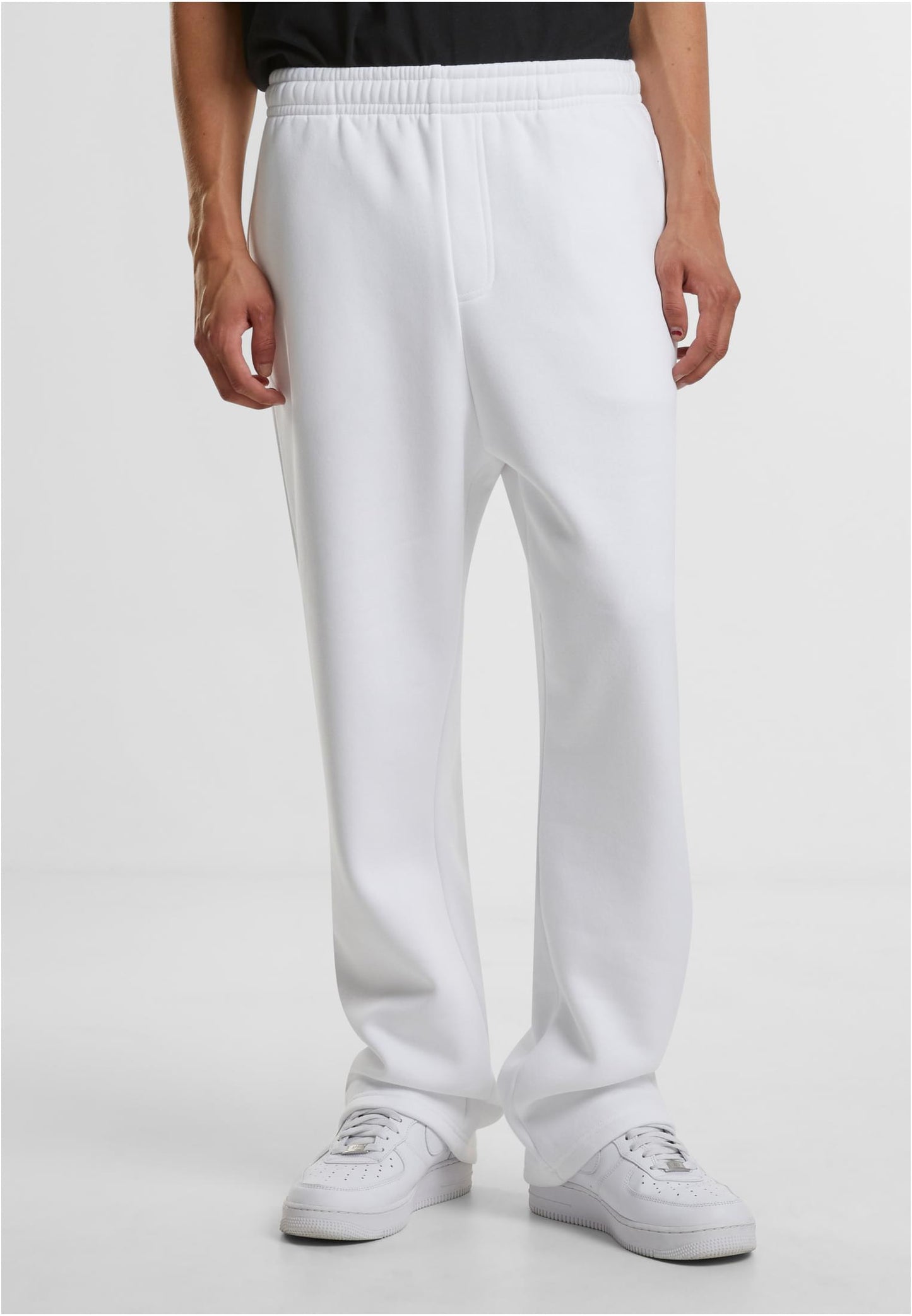 ESSENTIAL TRACKPANT