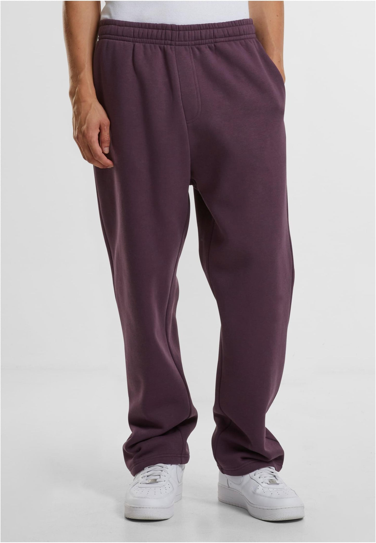 ESSENTIAL TRACKPANT