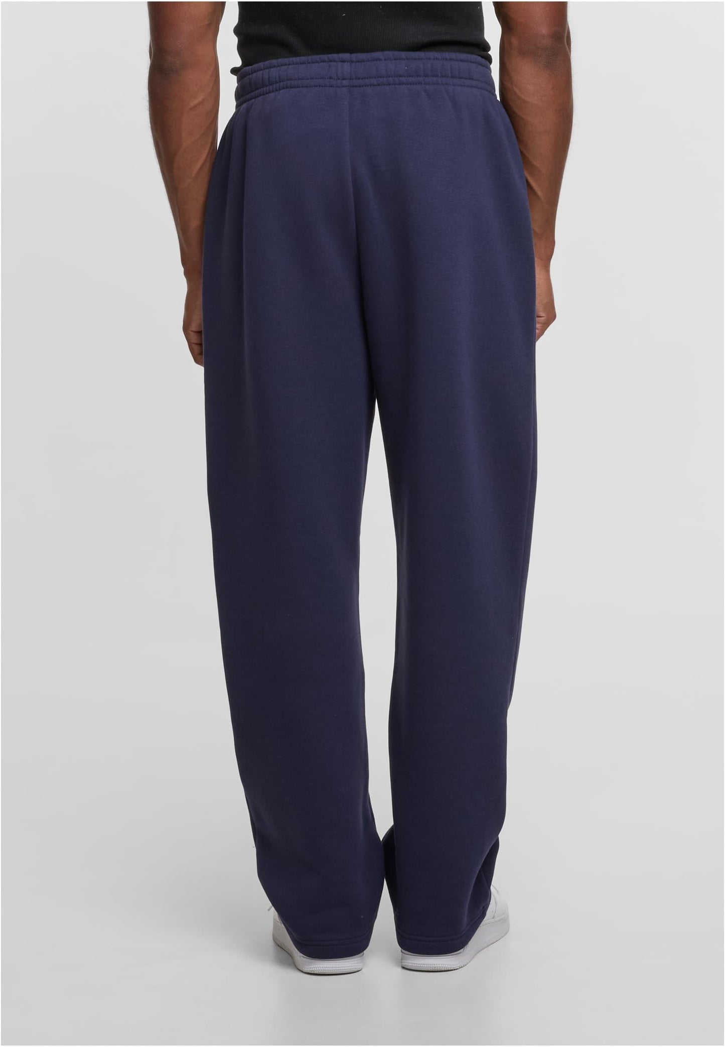 ESSENTIAL TRACKPANT