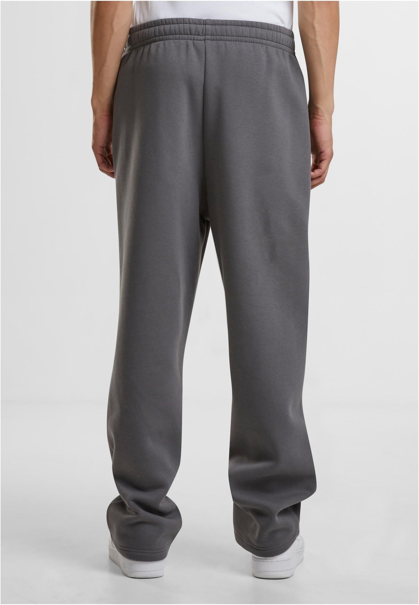 ESSENTIAL TRACKPANT
